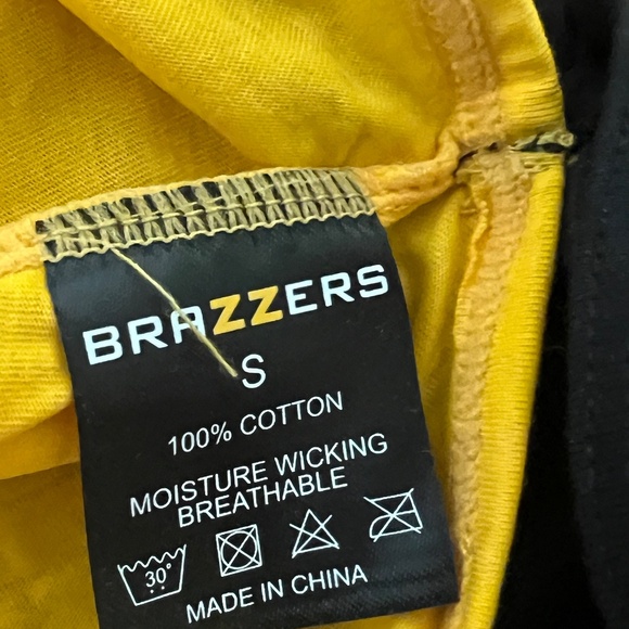 Brazzers Crop Cami (RARE!) - Picture 7 of 7